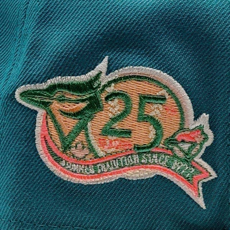 New Era 59Fifty Toronto Blue Jays Badlands 25th Anniversary Patch Fitted Hat
