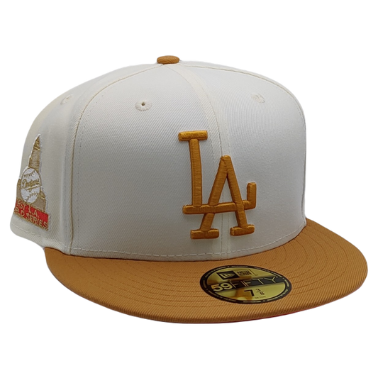 1,071 Los Angeles Dodgers Hat Stock Photos, High-Res Pictures, and Images -  Getty Images